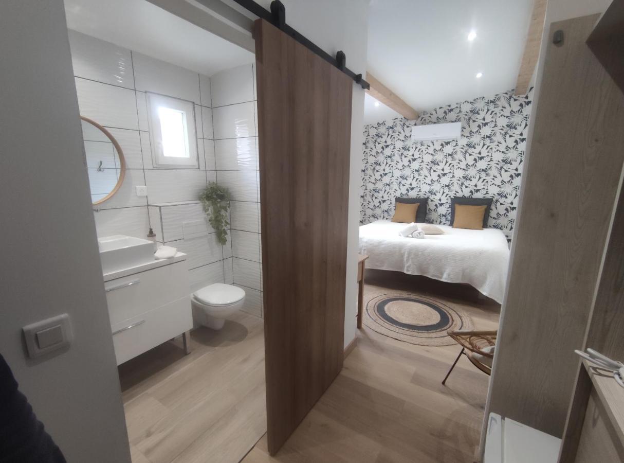 Chambres Isula Bella Фигари Екстериор снимка