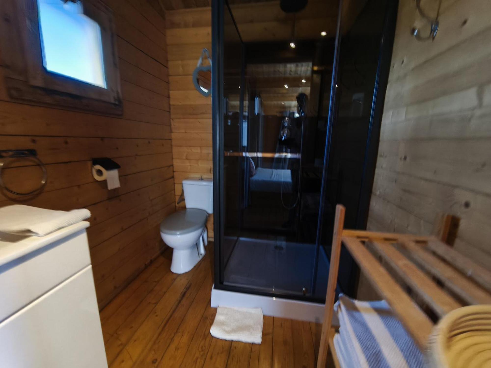 Chambres Isula Bella Фигари Екстериор снимка
