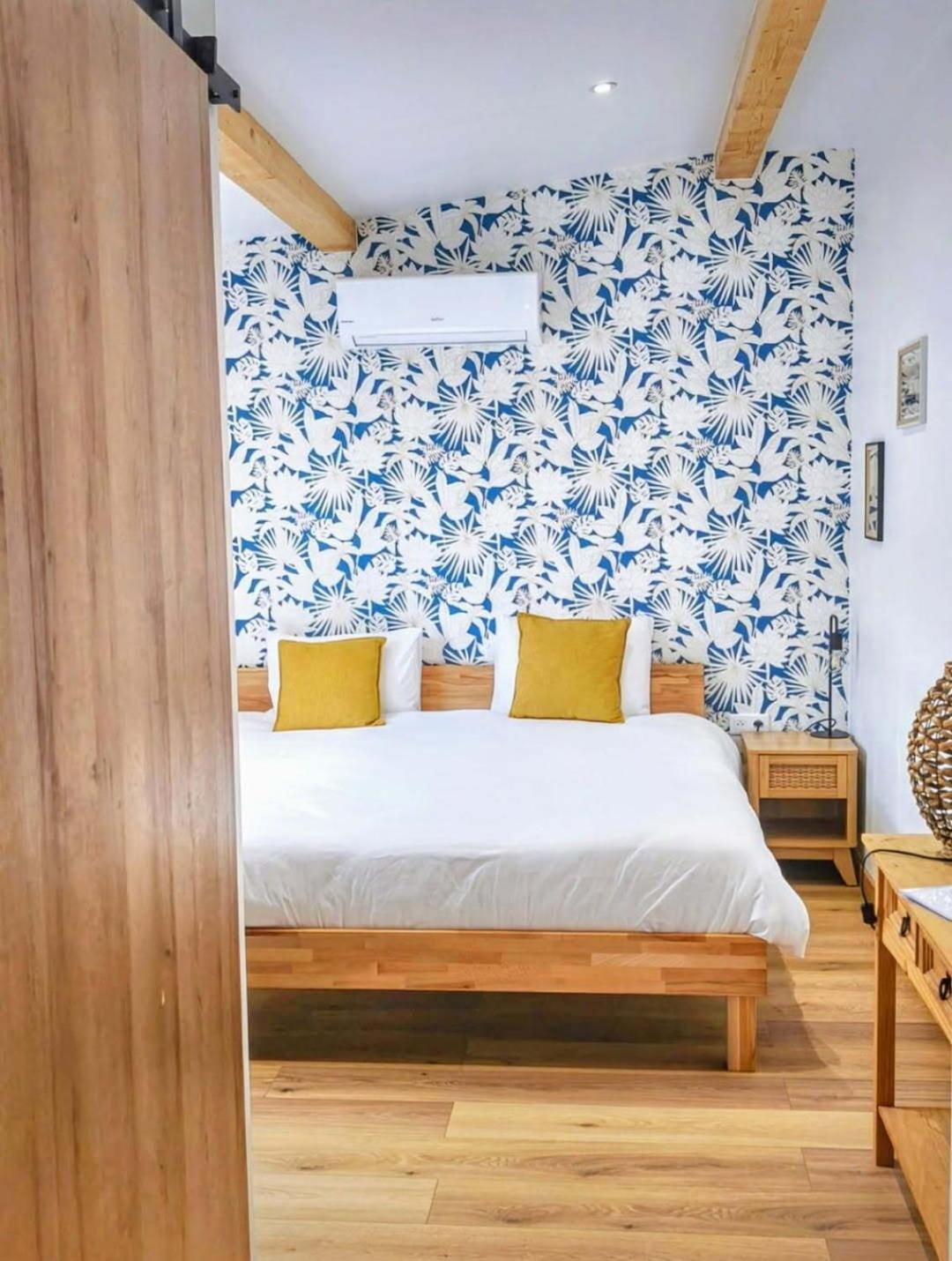 Chambres Isula Bella Фигари Екстериор снимка